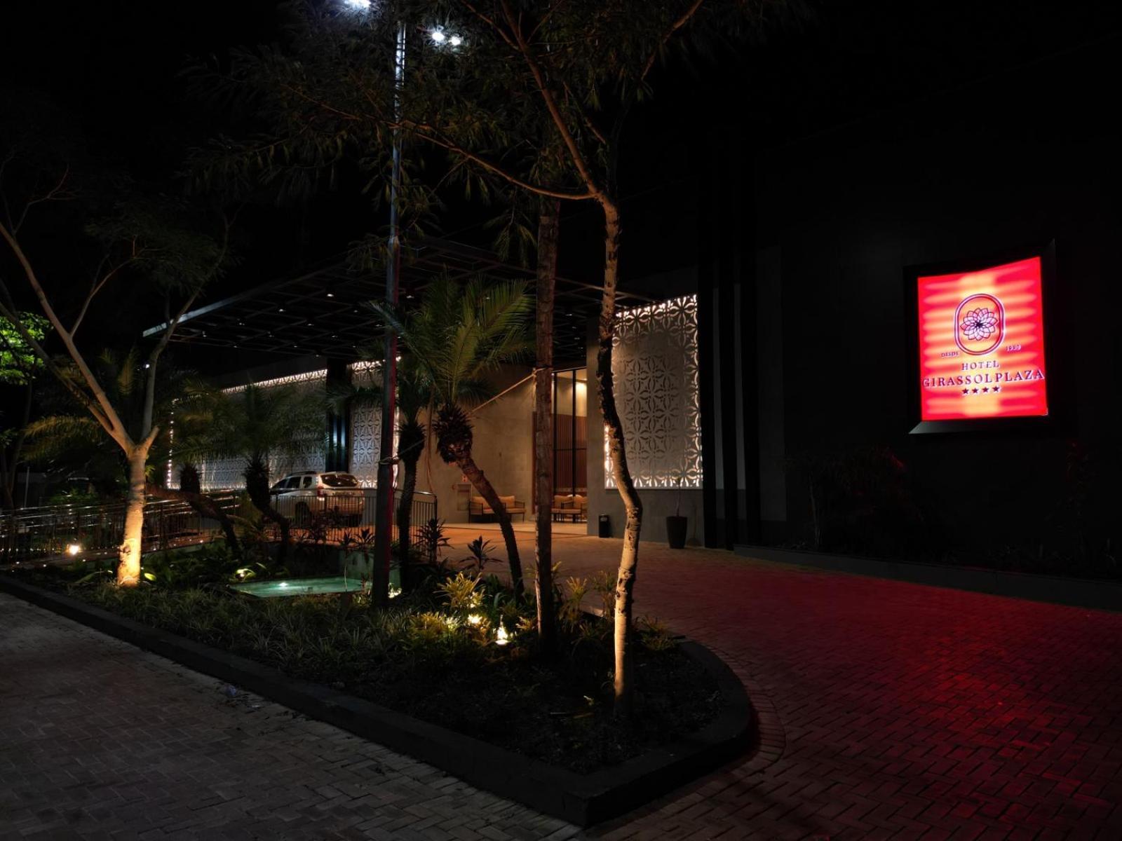 פלמס Hotel Girassol Plaza מראה חיצוני תמונה
