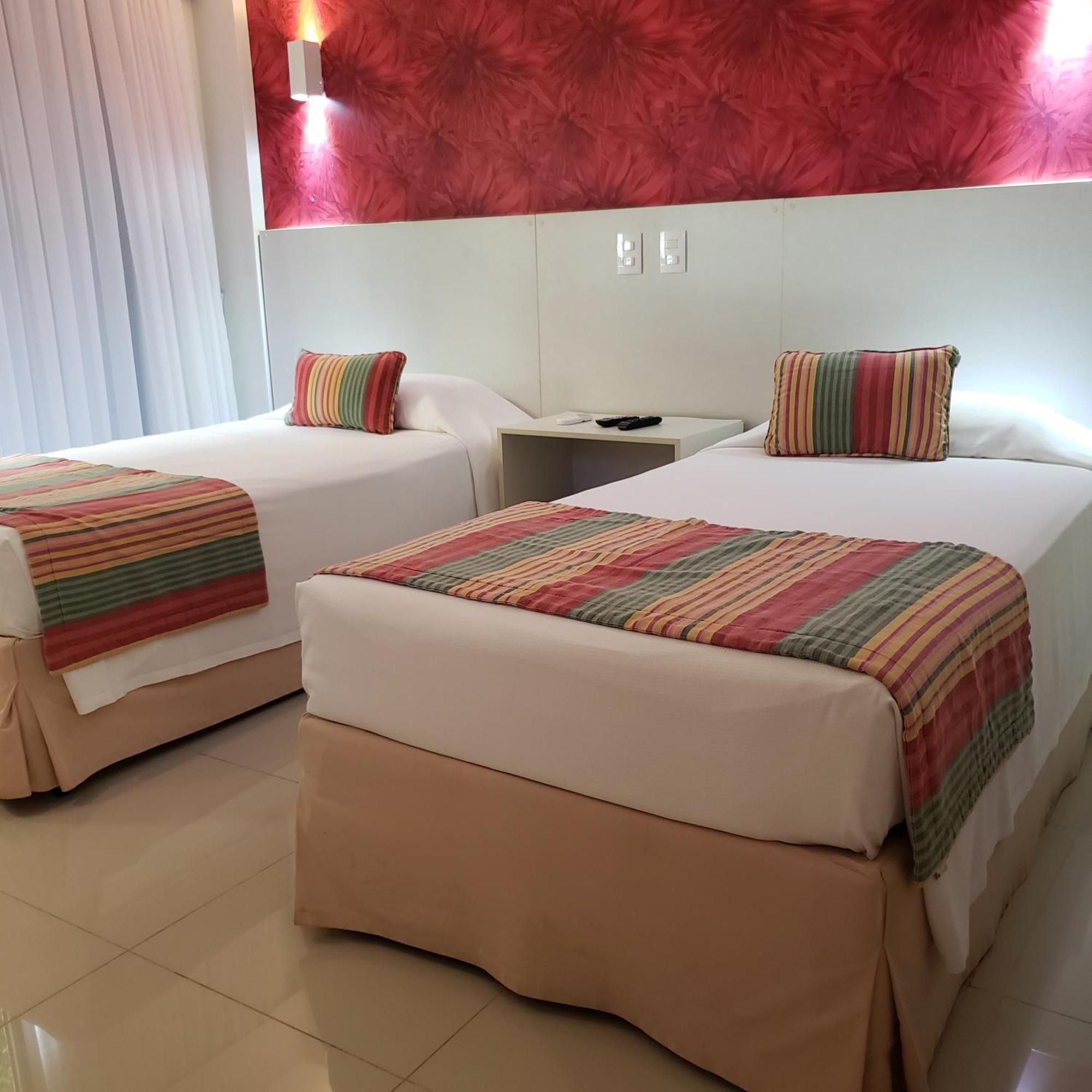פלמס Hotel Girassol Plaza מראה חיצוני תמונה