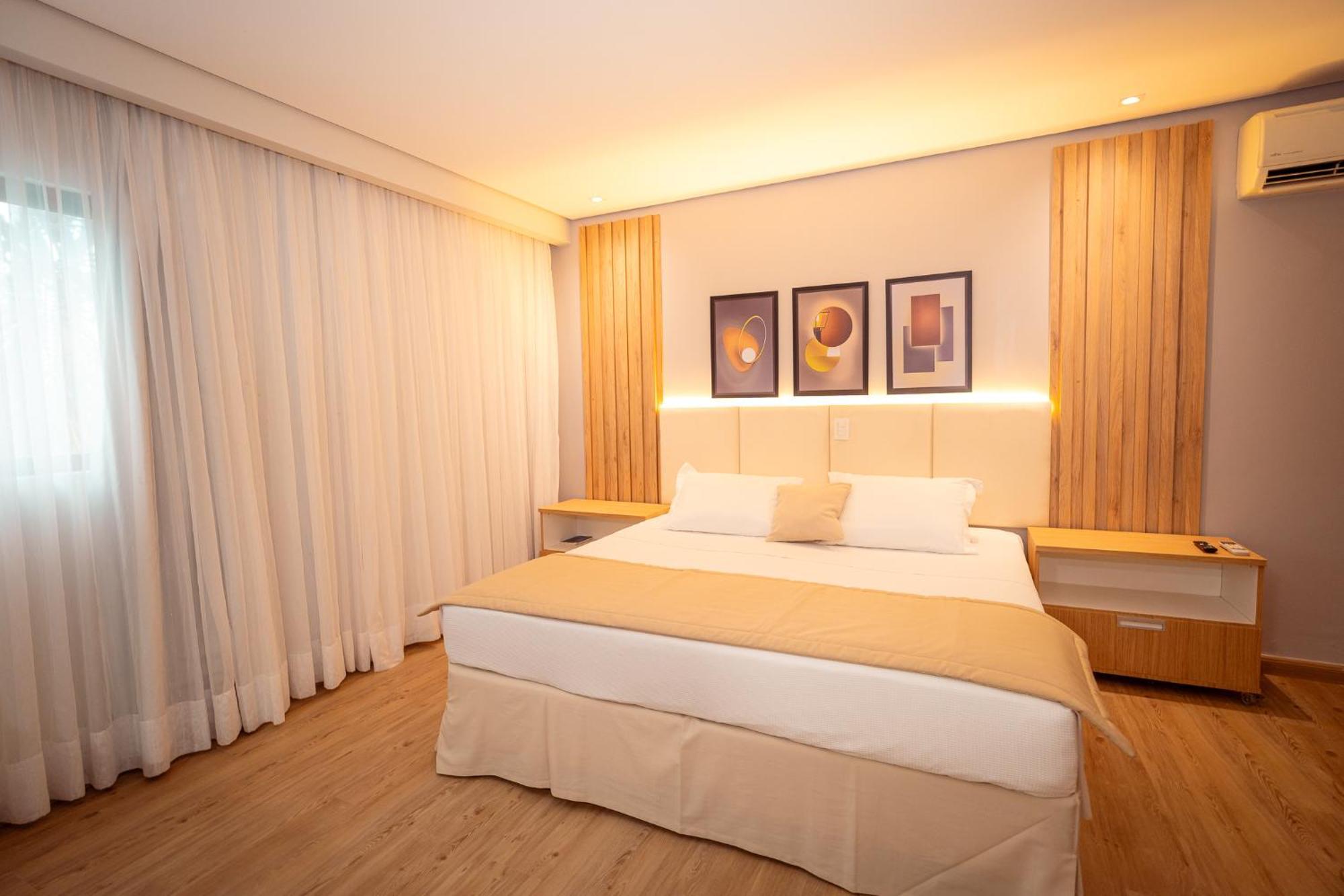 פלמס Hotel Girassol Plaza מראה חיצוני תמונה